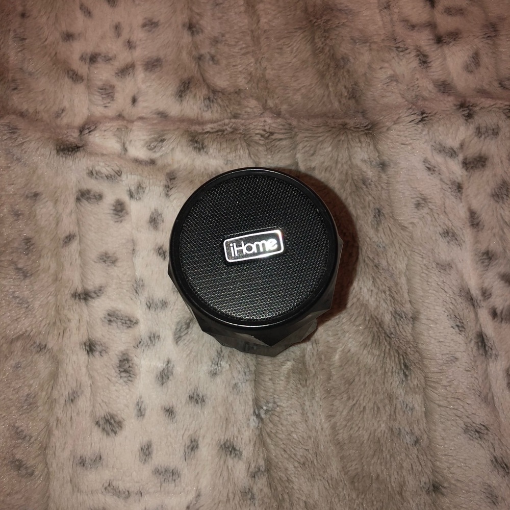 IHOME - Picture 2 of 2